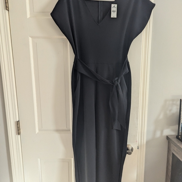 Express Jumpsuit V-neck Tie-Waist NWT - Picture 2 of 10